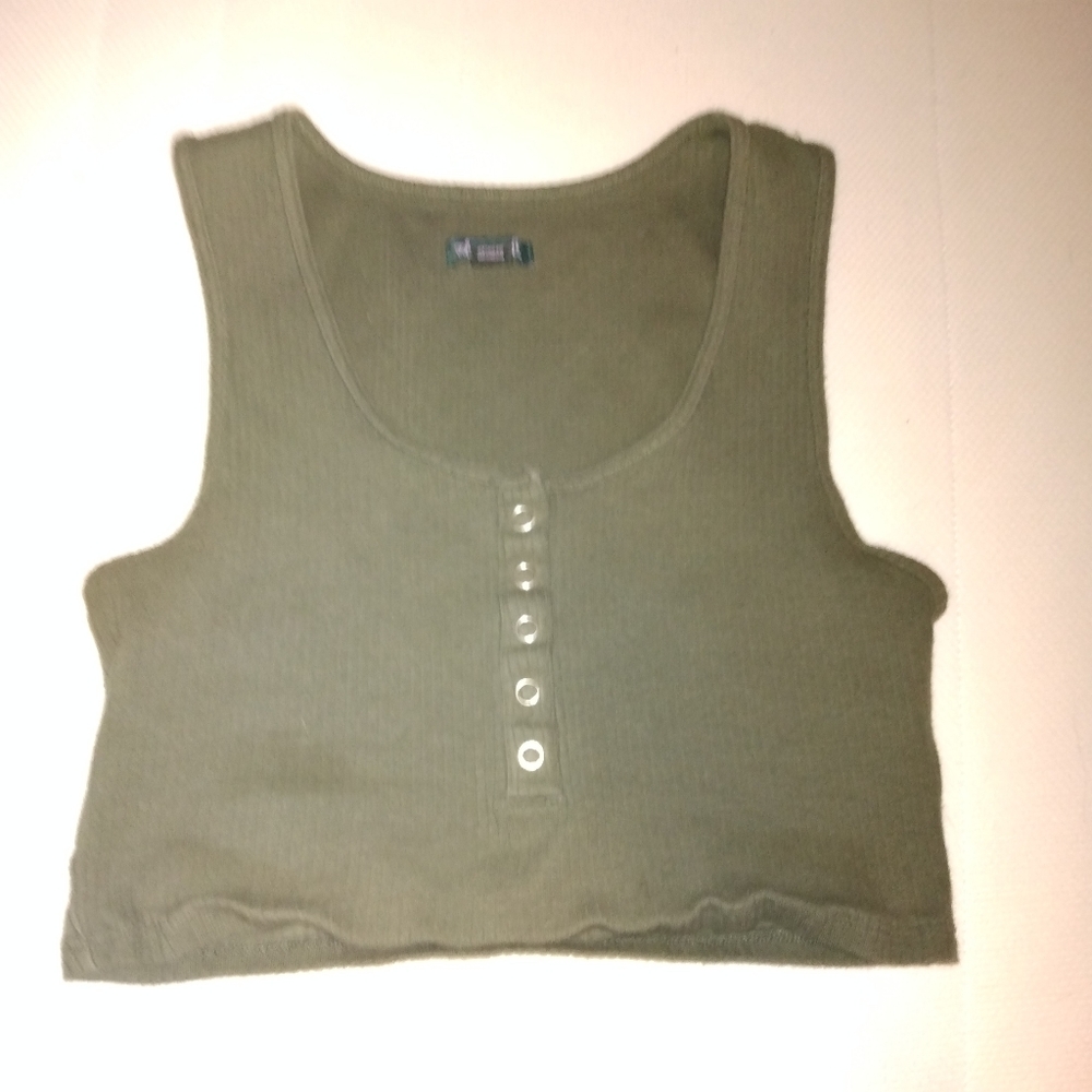 Green crop top